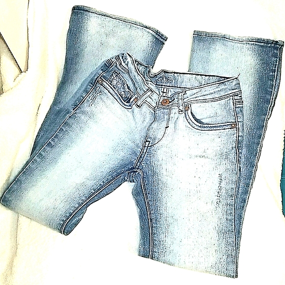 Girl's Floral Levi's - Picture 3 of 8